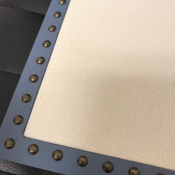 Gucci Stand - Picture 3 of 6